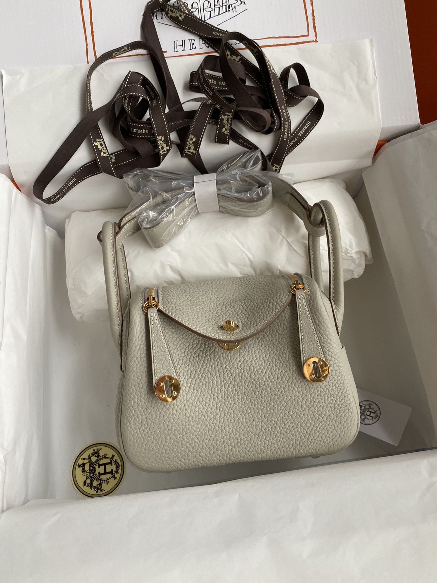 Hermes Mini Lindy 19cm Handbag Shoulder Bag In Pearl Grey Clemence Leather